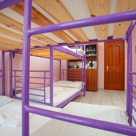 Little Big House Apartment